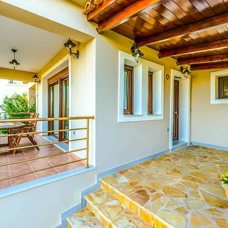 Villa Filanthi *